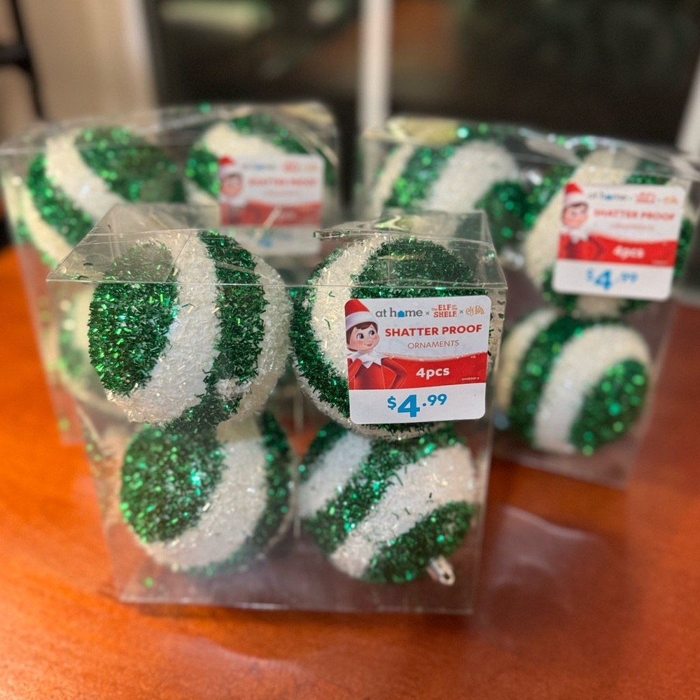 NEW w TAGS 🏷️3-pack of Green & White Swirl Christmas Ornaments (12 balls total)